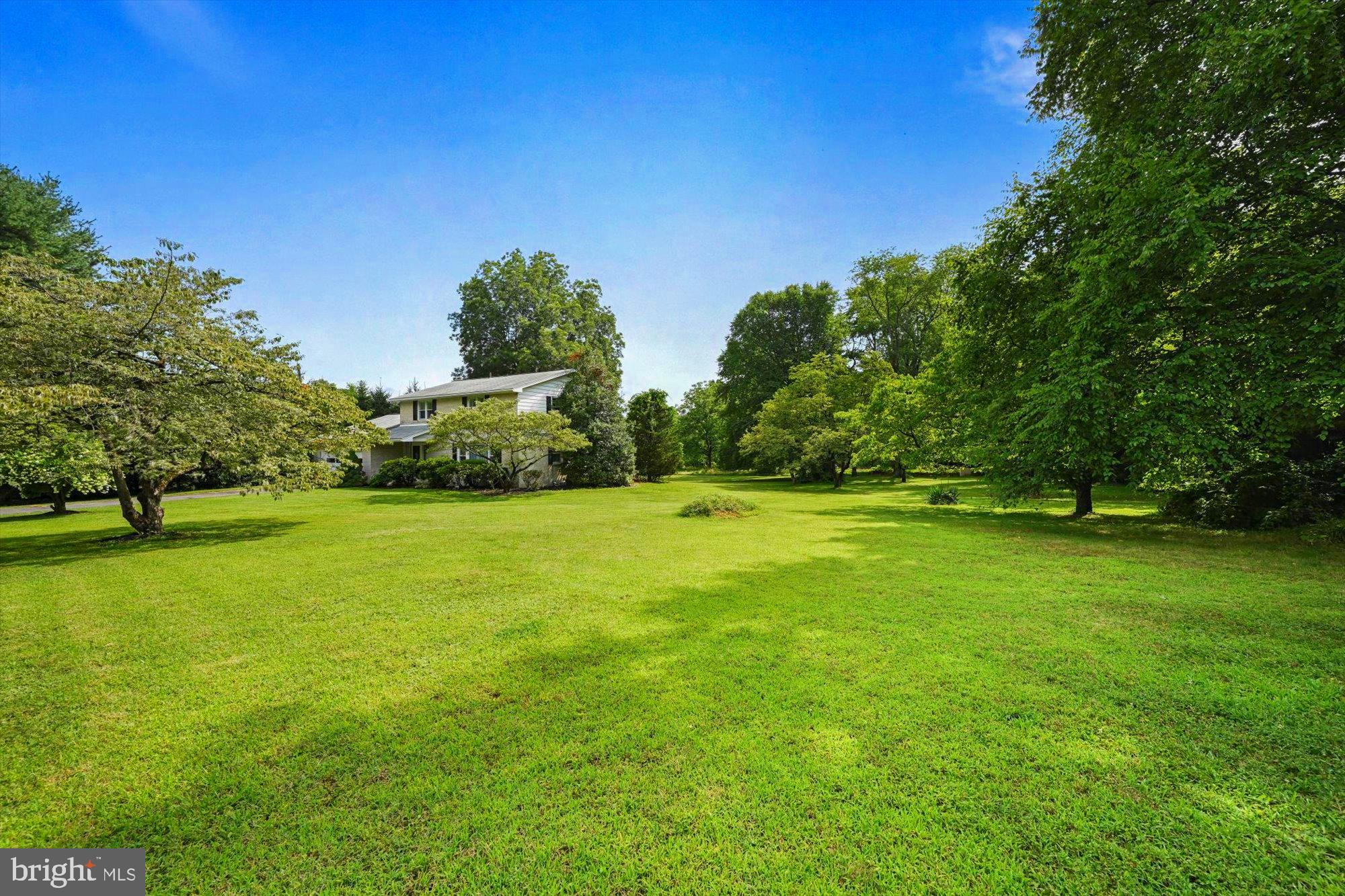 1402 Welsh Road Reading, PA 19607 - Photo 5 of 32