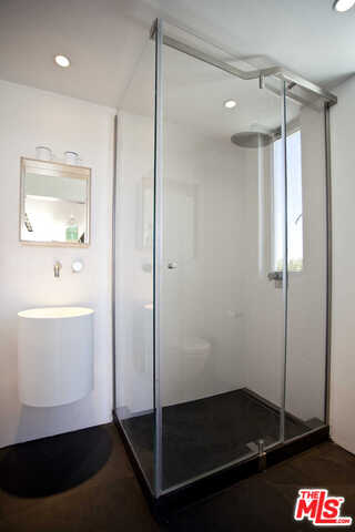 21 27th Avenue Venice, CA 90291 - Photo 14 of 37