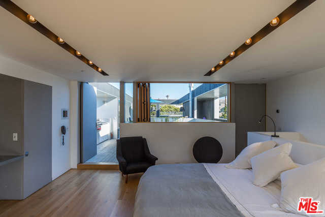 21 27th Avenue Venice, CA 90291 - Photo 28 of 37