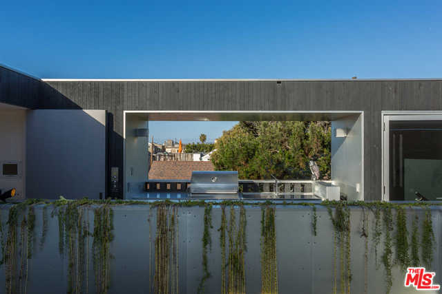 21 27th Avenue Venice, CA 90291 - Photo 31 of 37