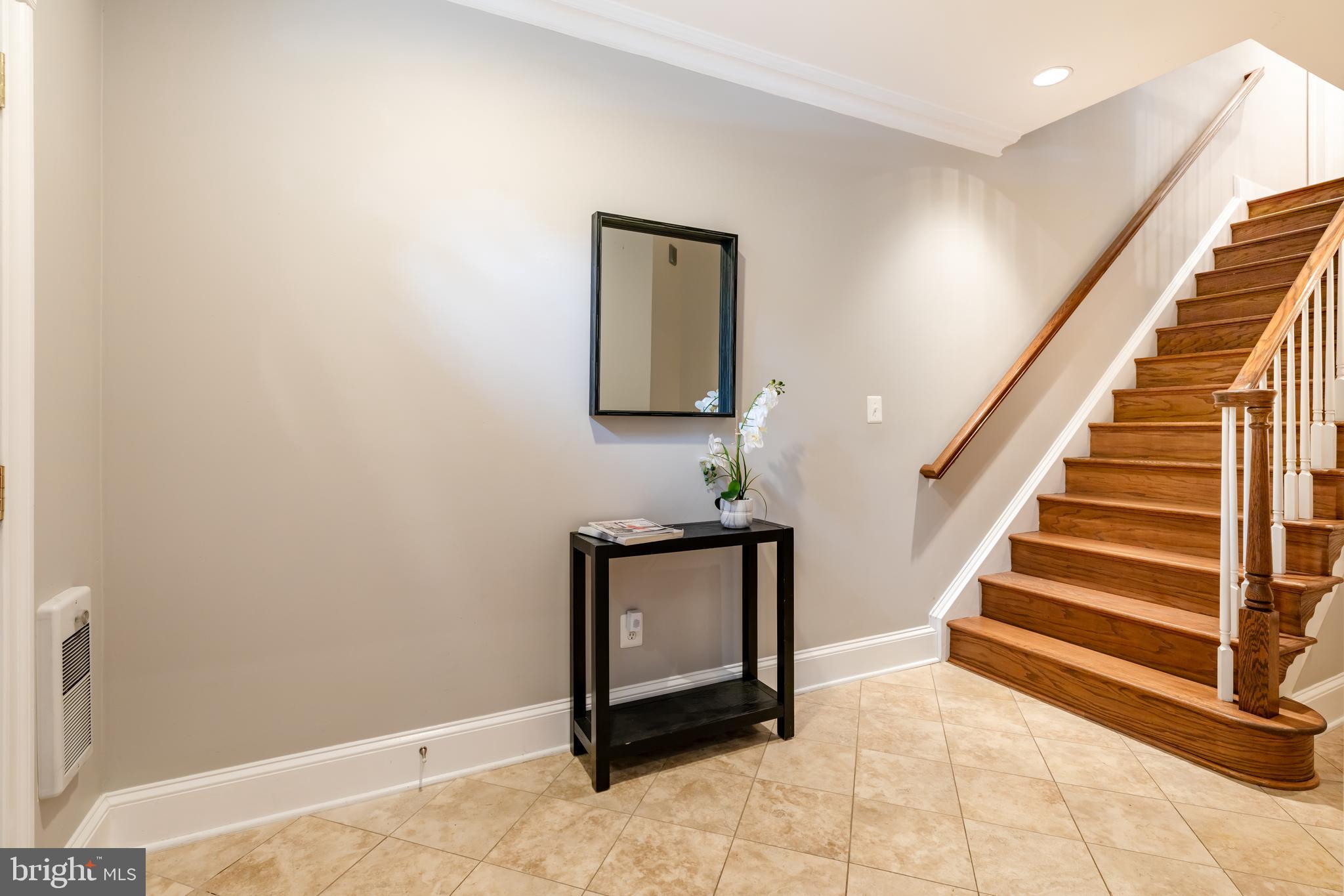 1720 Carpenter Road Alexandria, VA 22314 - Photo 4 of 69 Gallery Image 4