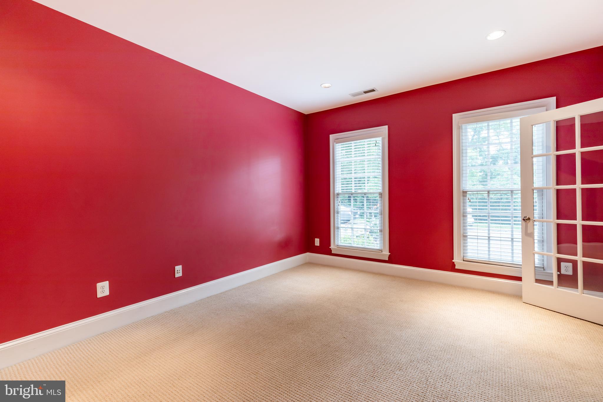 1720 Carpenter Road Alexandria, VA 22314 - Photo 6 of 69 Gallery Image 6