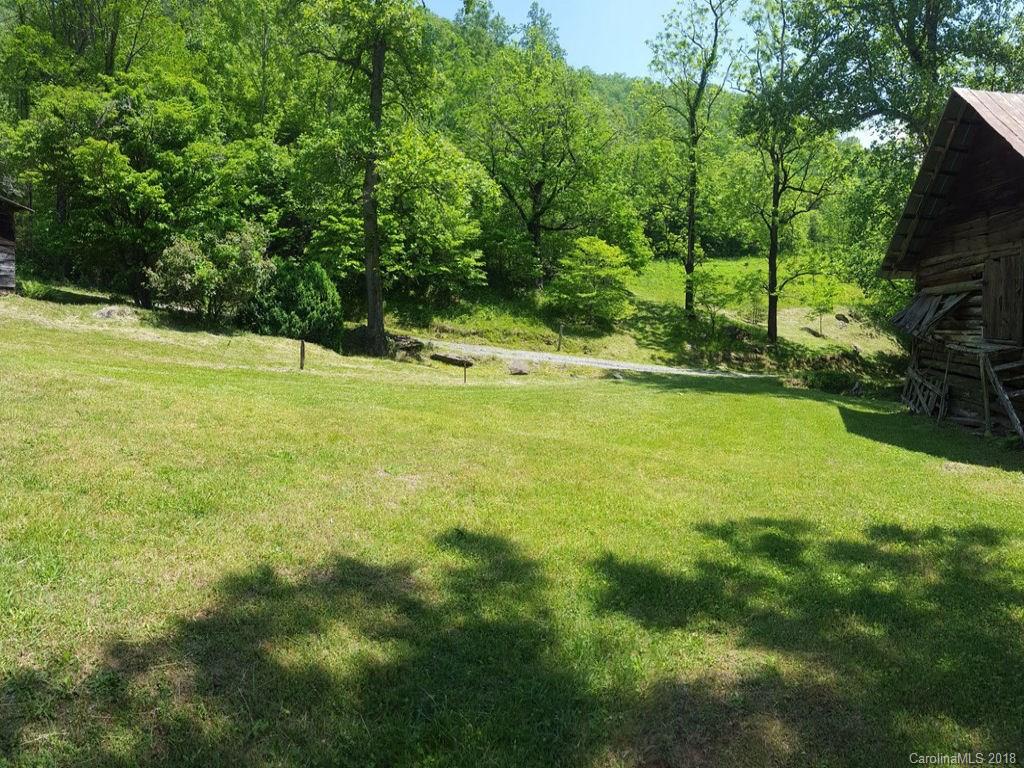 641 Rambling Road Cullowhee, NC 28723 - Photo 6 of 17 Gallery Image 6