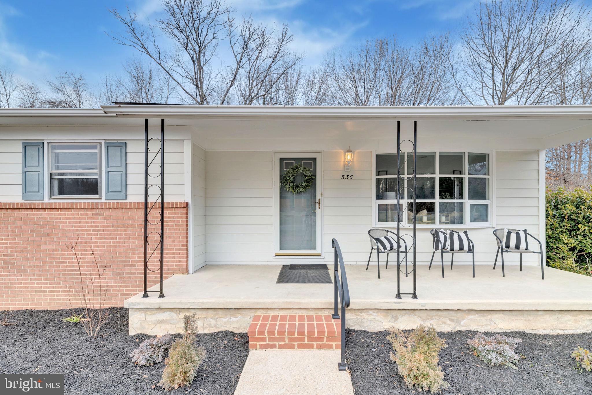 536 Mayo Road Edgewater, MD 21037 - Photo 4 of 36 Gallery Image 4