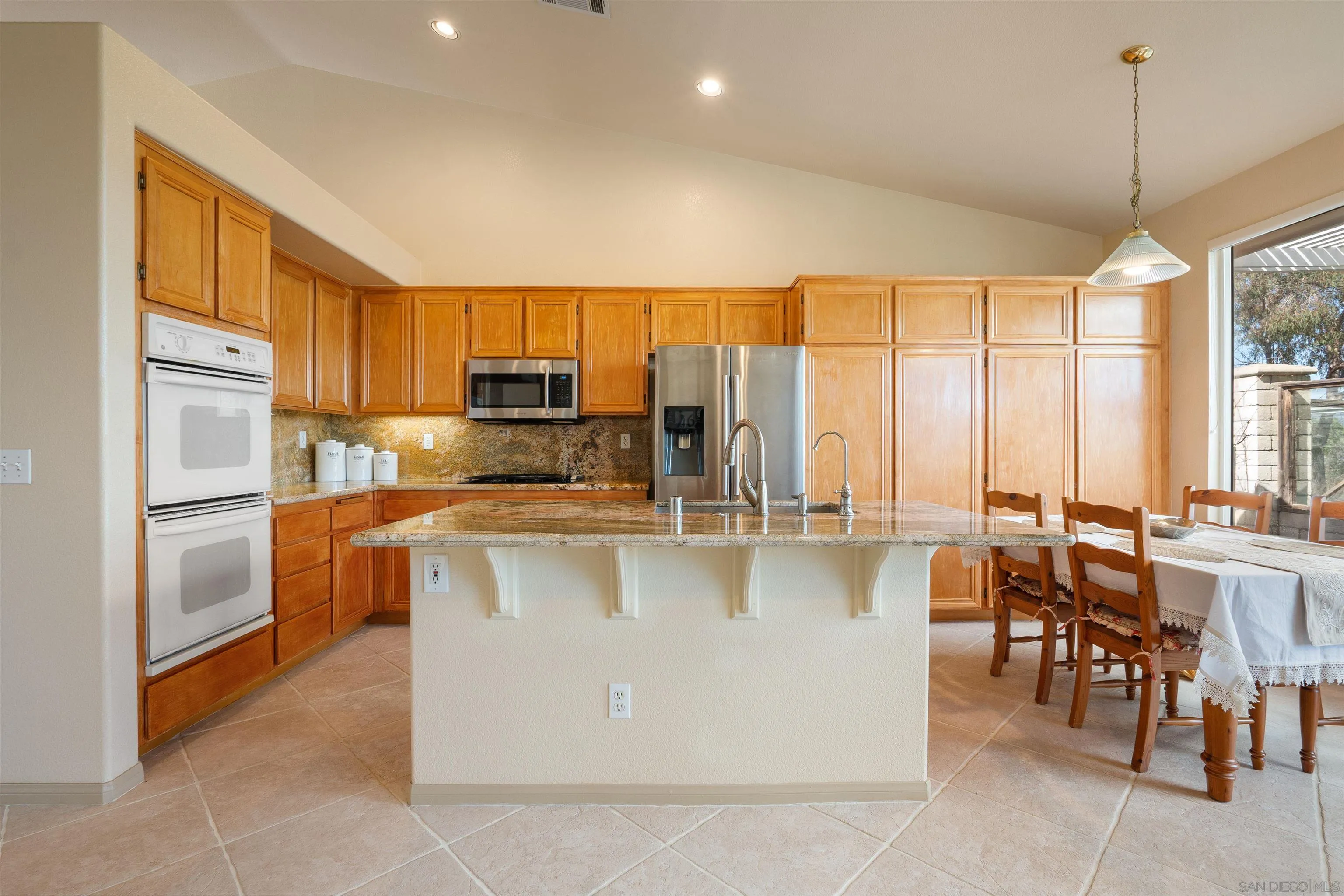 1992 Ridge Way Glen Escondido, CA 92029 - Photo 17 of 31