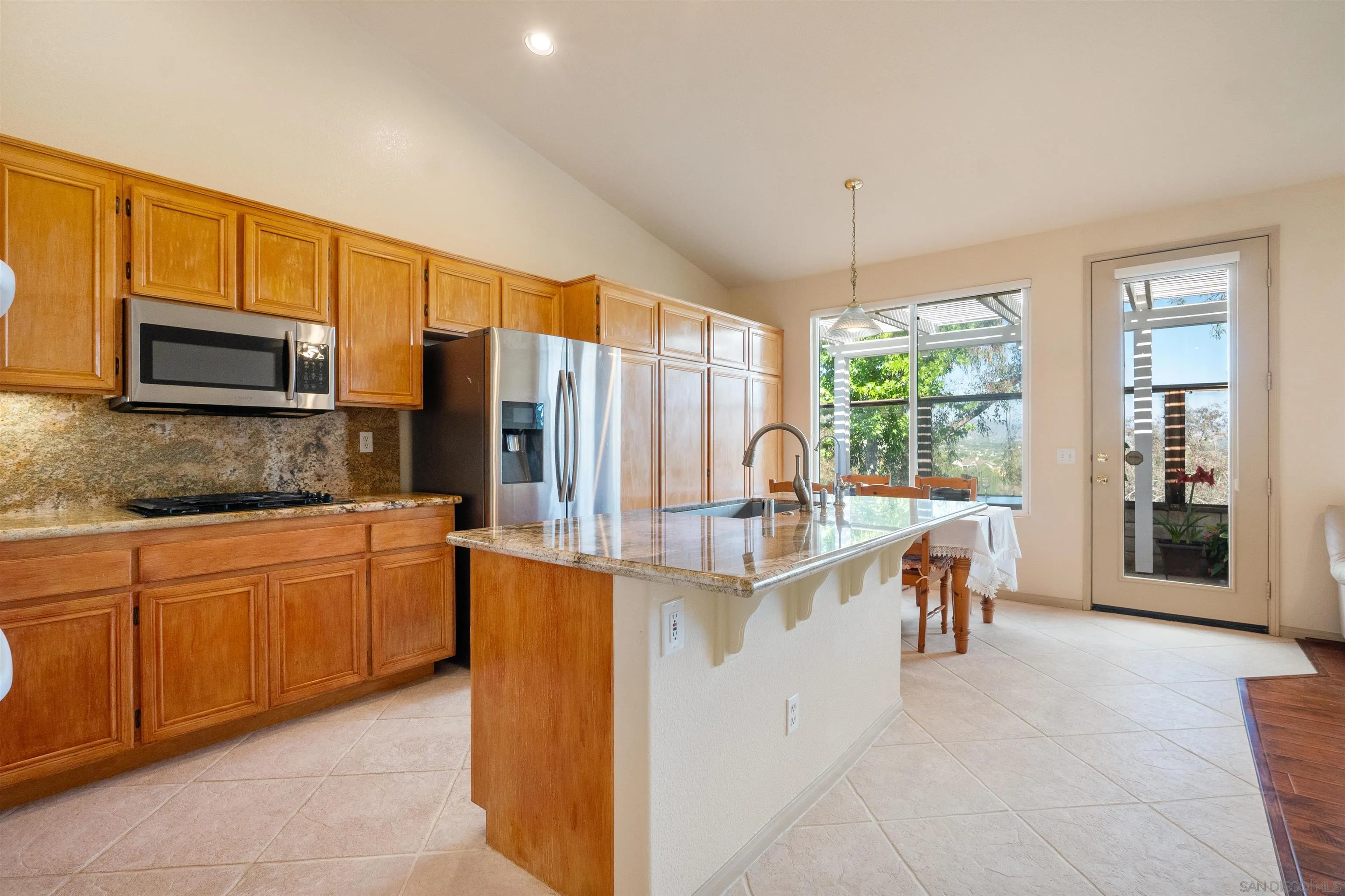 1992 Ridge Way Glen Escondido, CA 92029 - Photo 19 of 31