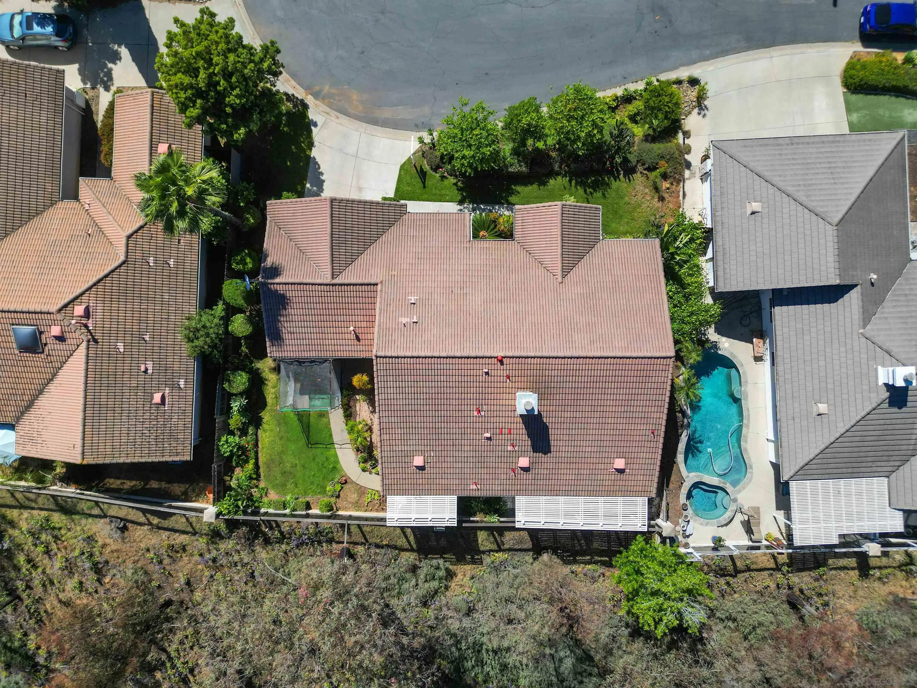 1992 Ridge Way Glen Escondido, CA 92029 - Photo 4 of 31