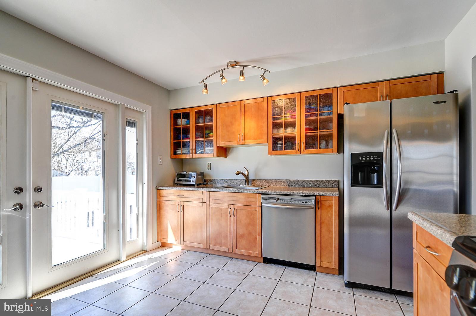 75 Rhodes Avenue Ewing, NJ 08638 - Photo 12 of 25 Gallery Image 12