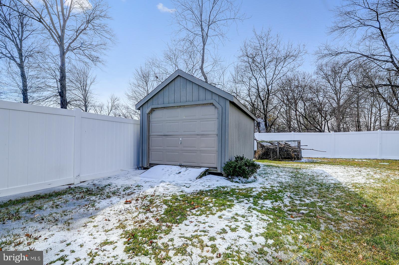 75 Rhodes Avenue Ewing, NJ 08638 - Photo 19 of 25 Gallery Image 19