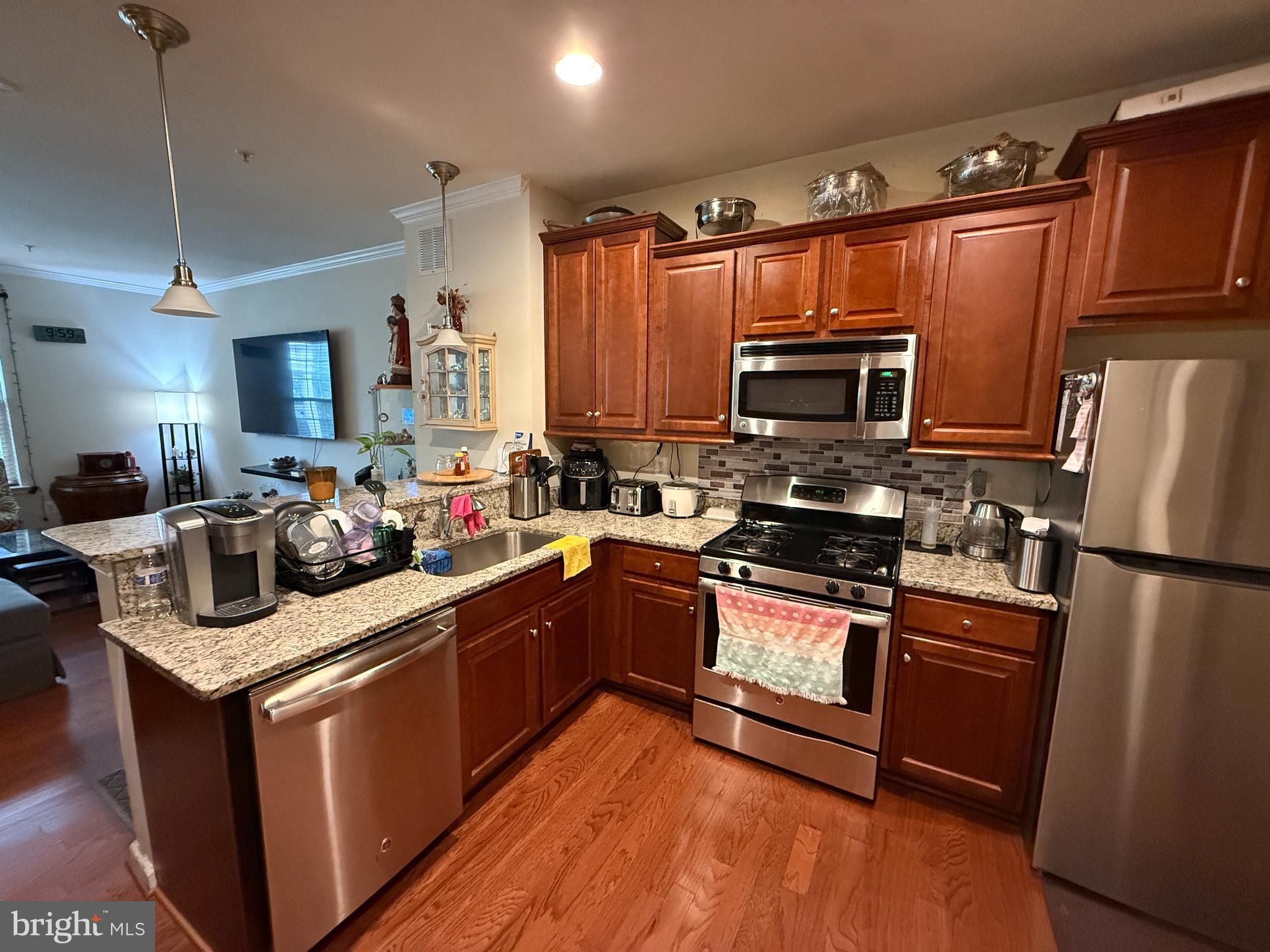 4908 Dane Ridge Circle Woodbridge, VA 22193 - Photo 6 of 17 Kitchen
