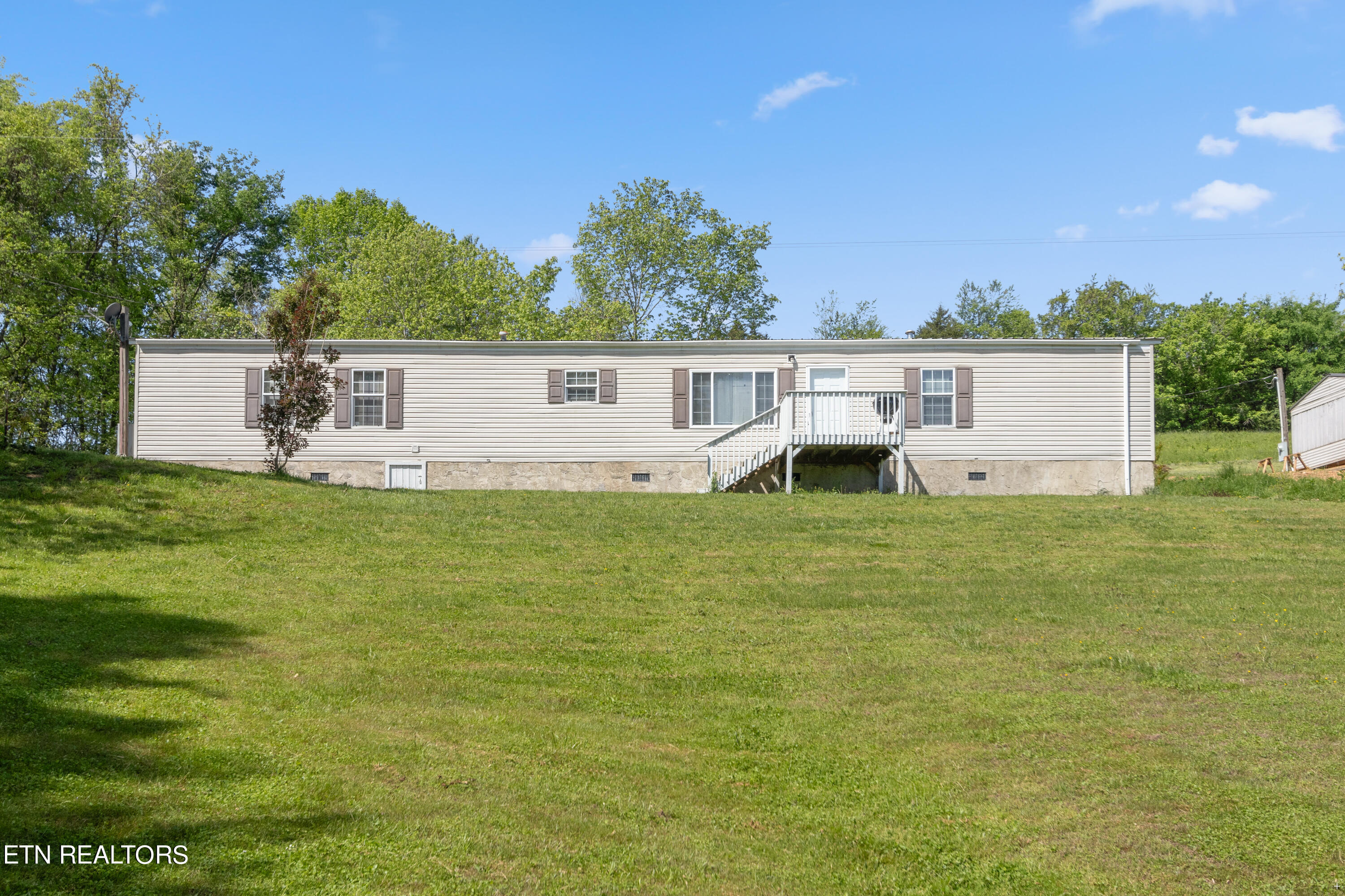 437 Bland Road Clinton, TN 37716 - Photo 1 of 20 Positive Perceptions-1 (3)