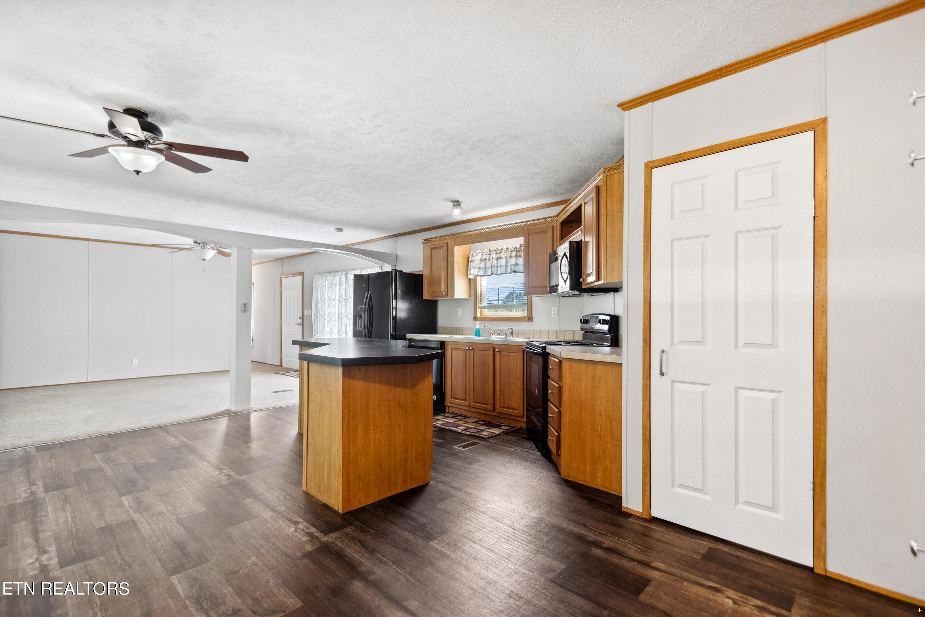 437 Bland Road Clinton, TN 37716 - Photo 11 of 20 Positive Perceptions-10 (2)