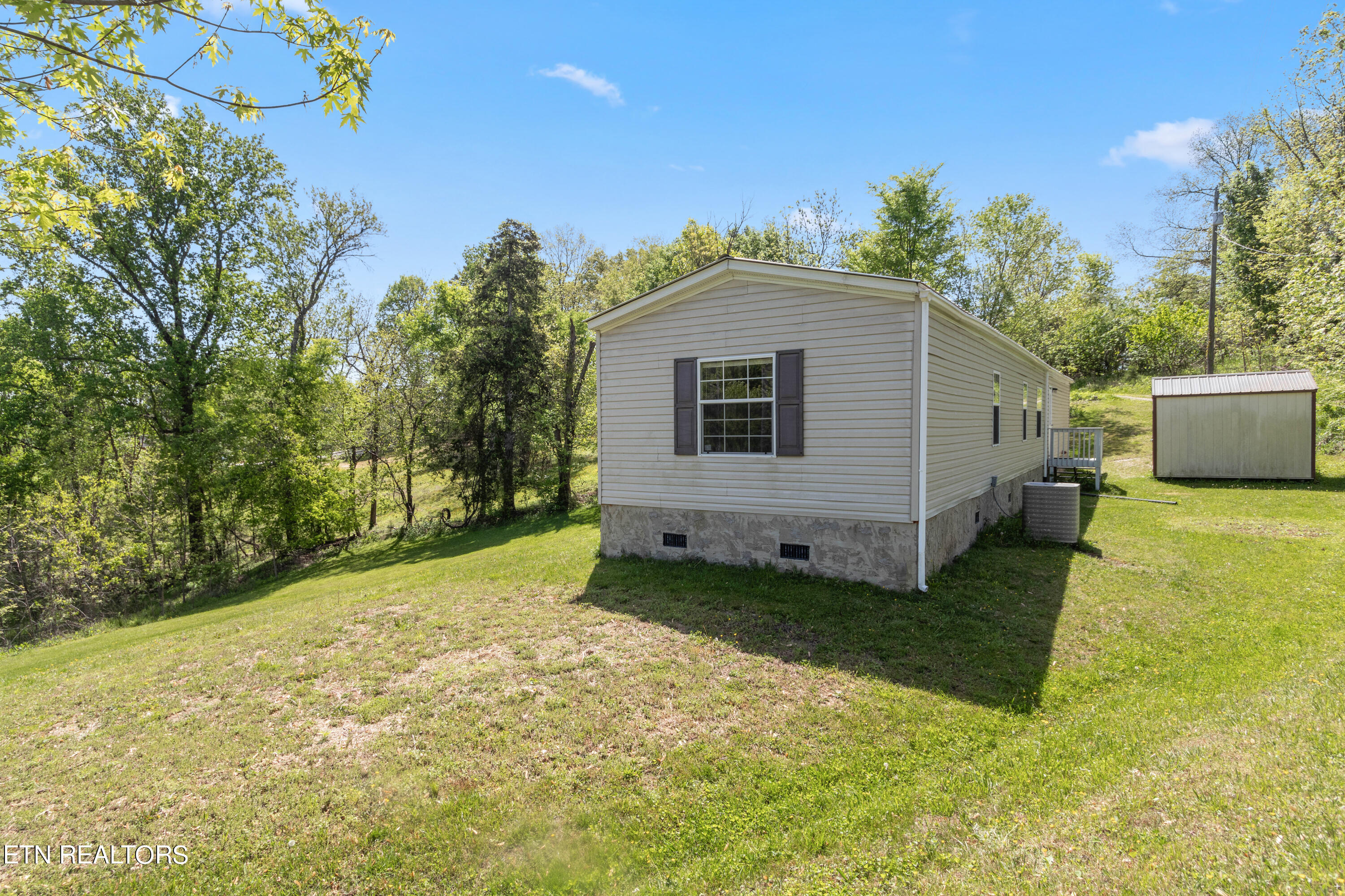 437 Bland Road Clinton, TN 37716 - Photo 18 of 20 Positive Perceptions-17 (2)