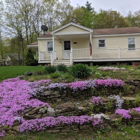 42 Daniels Road Charlton, MA 01507 - Photo 8 of 30 Gallery Image 8