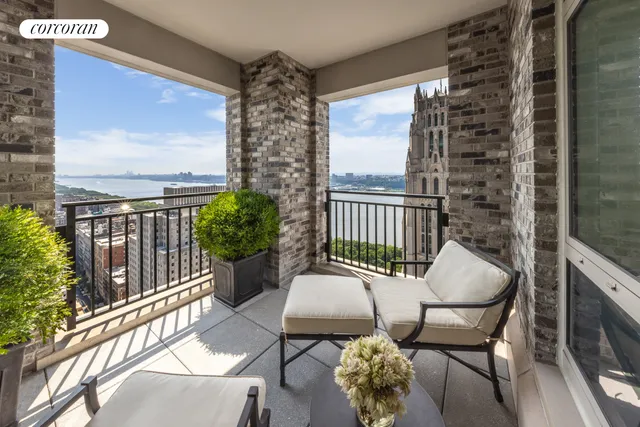 $4,025,000 | 100 Claremont Avenue, Unit 33C | Morningside Heights