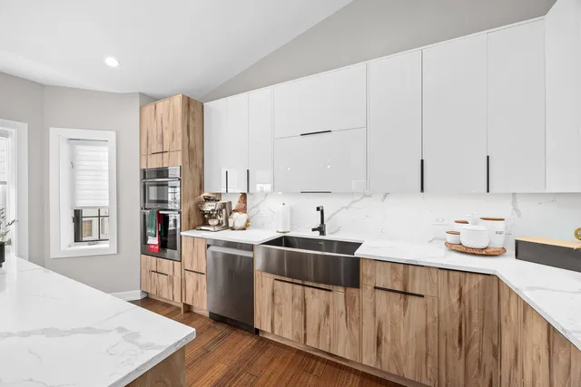 $359,999 | 11901 Windemere Court, Unit 404, Orland Park, IL 60467