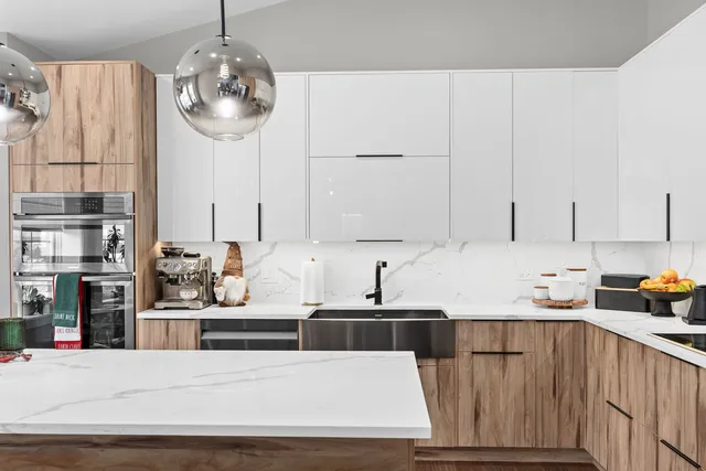 $359,999 | 11901 Windemere Court, Unit 404, Orland Park, IL 60467