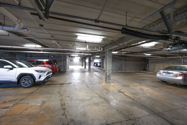 $359,999 | 11901 Windemere Court, Unit 404, Orland Park, IL 60467