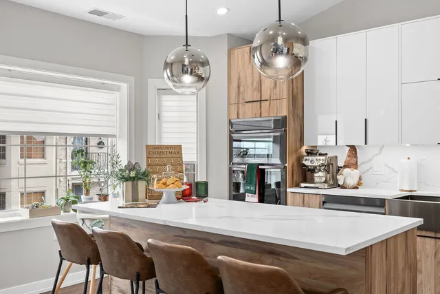 $359,999 | 11901 Windemere Court, Unit 404, Orland Park, IL 60467