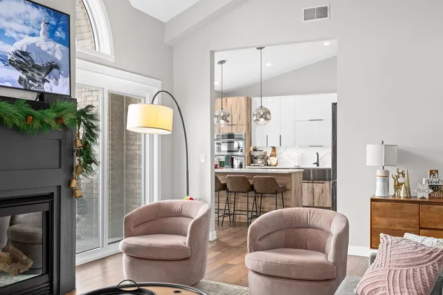 $359,999 | 11901 Windemere Court, Unit 404, Orland Park, IL 60467