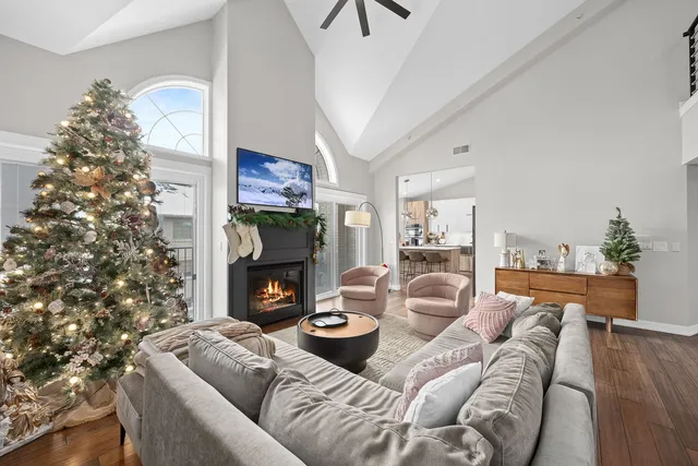 $359,999 | 11901 Windemere Court, Unit 404, Orland Park, IL 60467