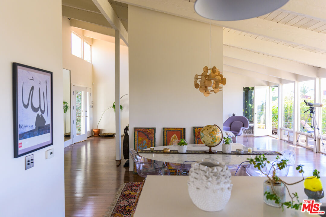 241 Rees Street Los Angeles, CA 90293 - Photo 23 of 47 Gallery Image 23