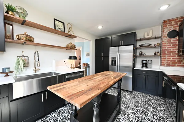 $455,900 | 2095 Church Street Northeast, Cleveland, TN 37311