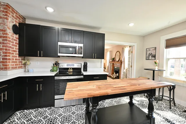 $455,900 | 2095 Church Street Northeast, Cleveland, TN 37311