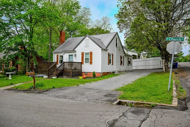 $455,900 | 2095 Church Street Northeast, Cleveland, TN 37311