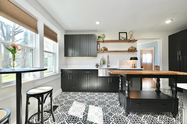 $455,900 | 2095 Church Street Northeast, Cleveland, TN 37311