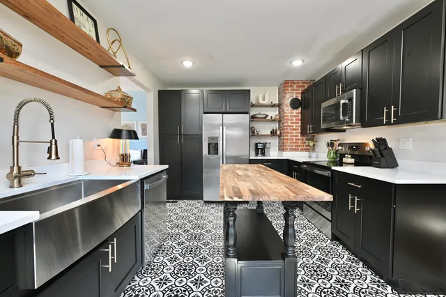 $455,900 | 2095 Church Street Northeast, Cleveland, TN 37311