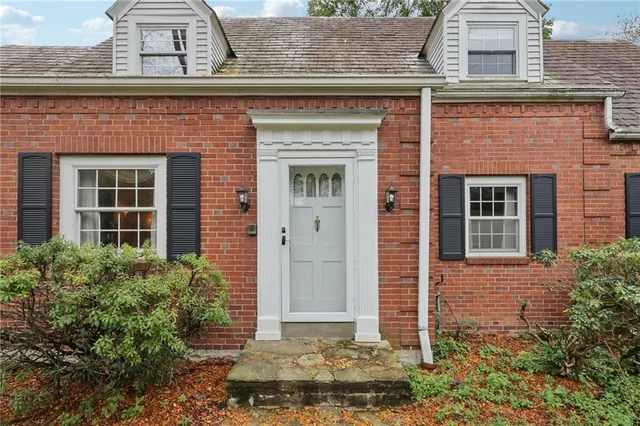 $525,000 | 12 Holland Road, Pittsburgh, PA 15235