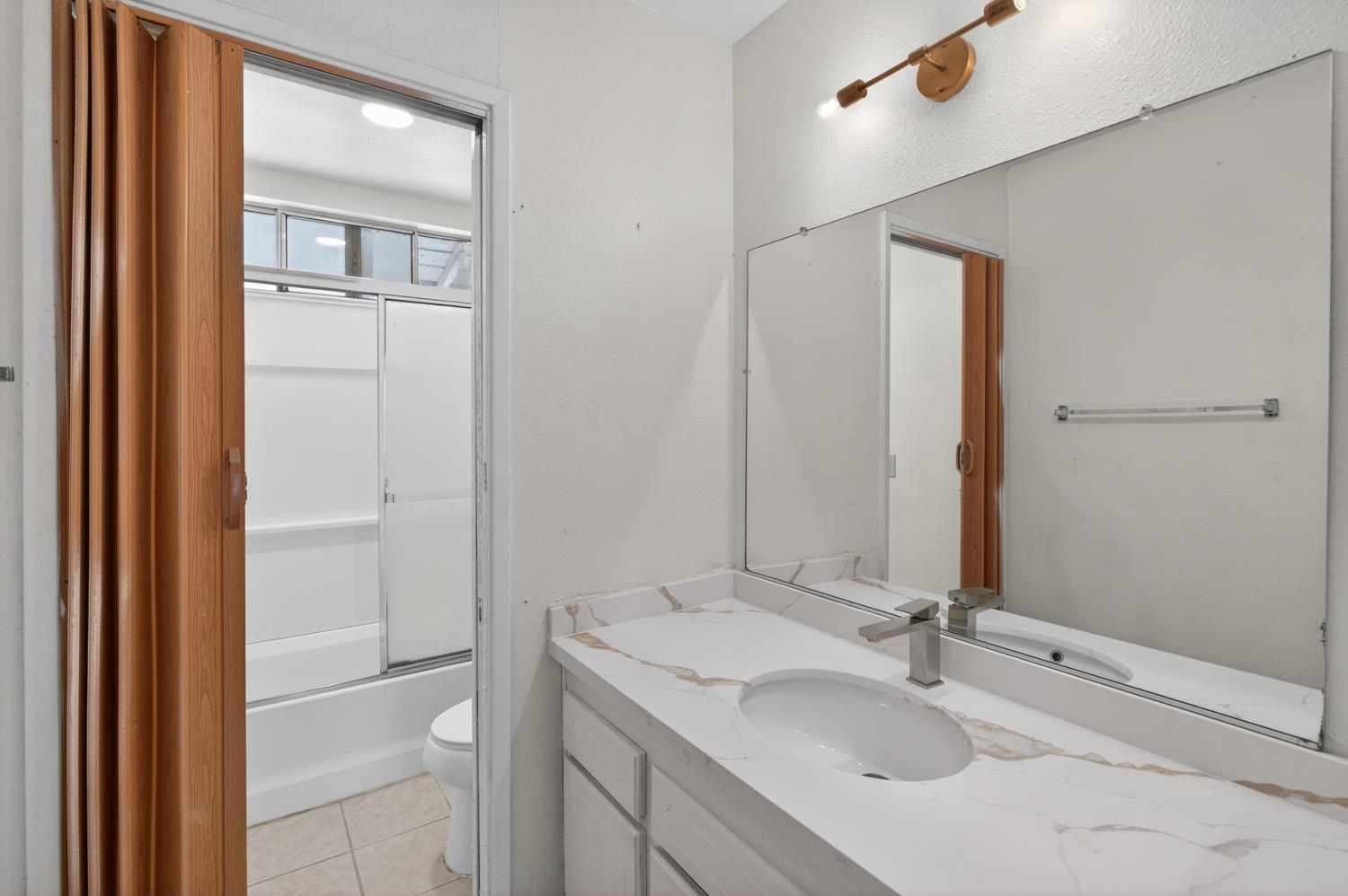 6701 Rancho Adobe Drive Sacramento, CA 95828 - Photo 33 of 57