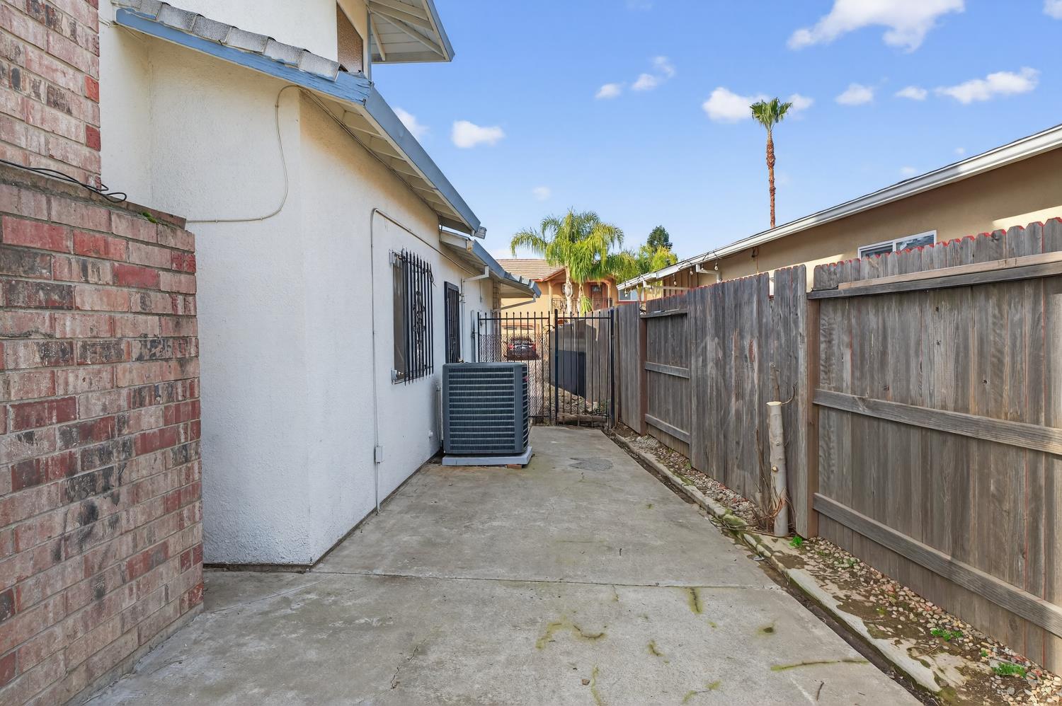 6701 Rancho Adobe Drive Sacramento, CA 95828 - Photo 44 of 57