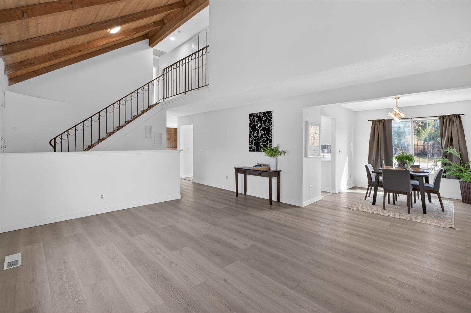 6701 Rancho Adobe Drive Sacramento, CA 95828 - Photo 10 of 57