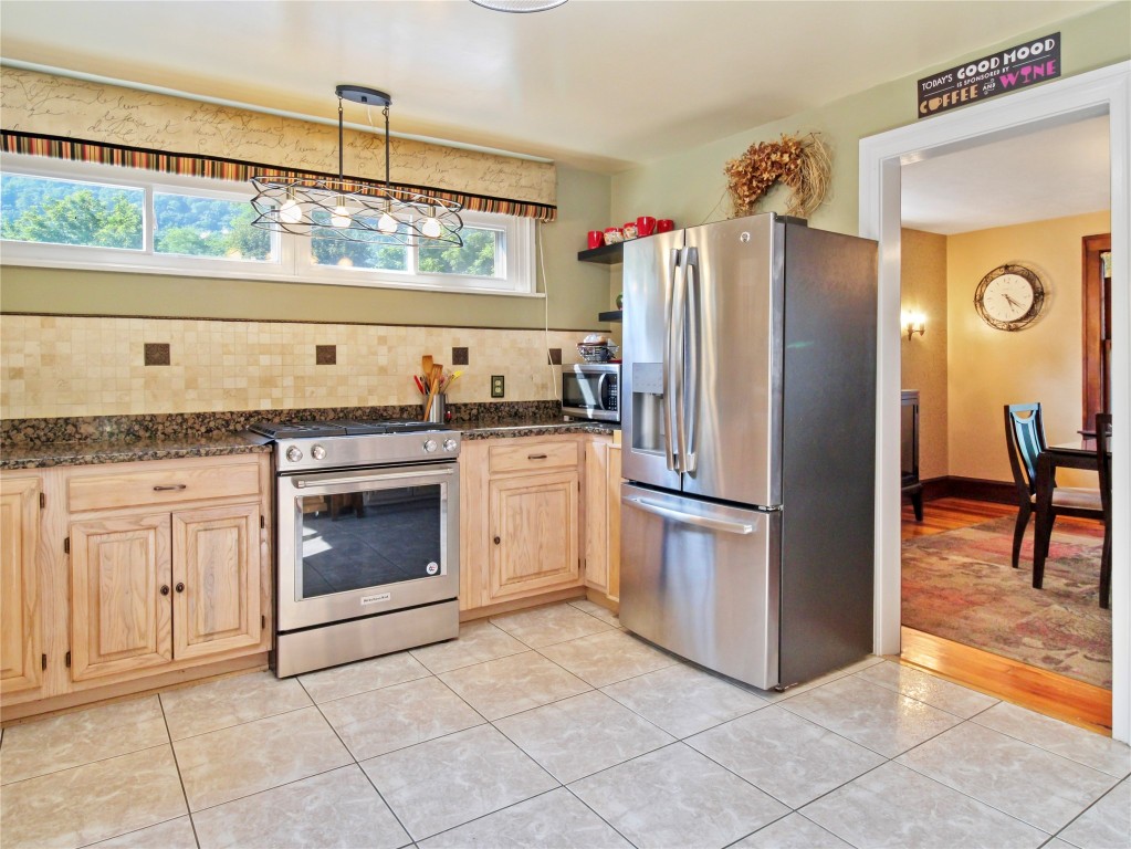 421 Front Street Owego, NY 13827 - Photo 22 of 40