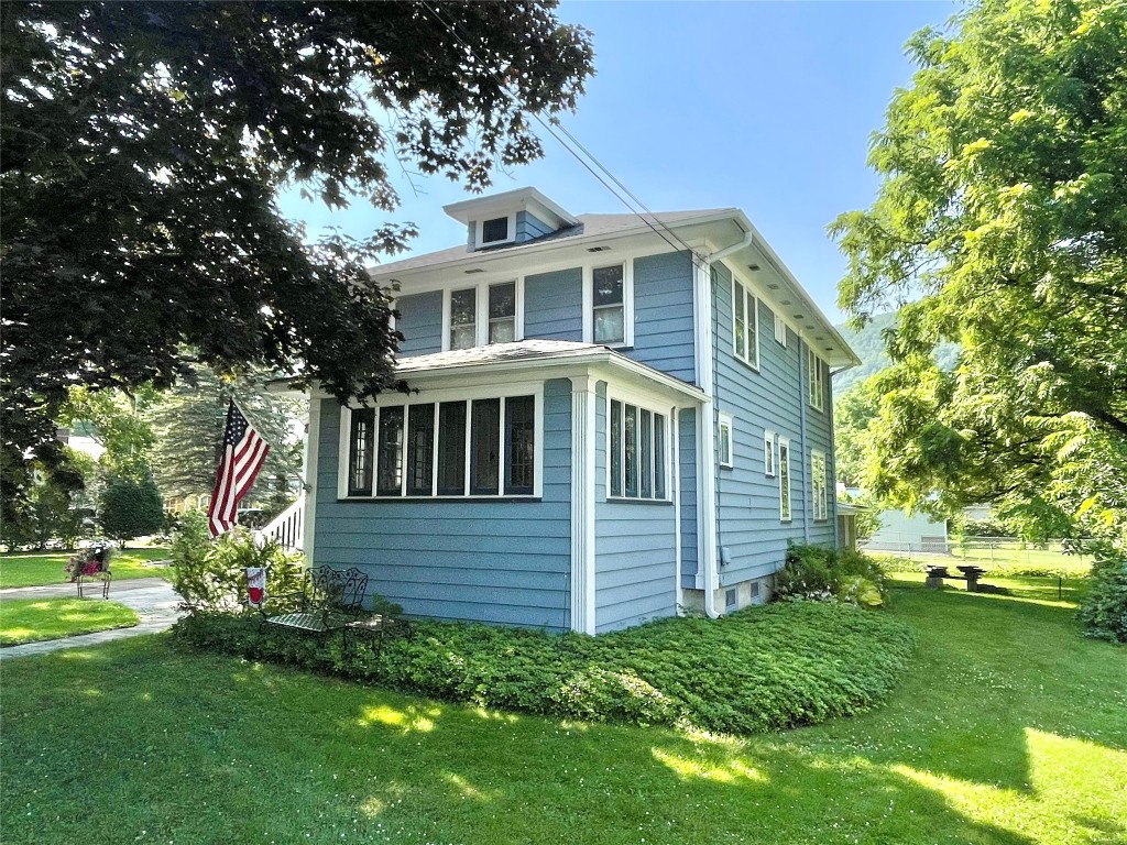 421 Front Street Owego, NY 13827 - Photo 4 of 40