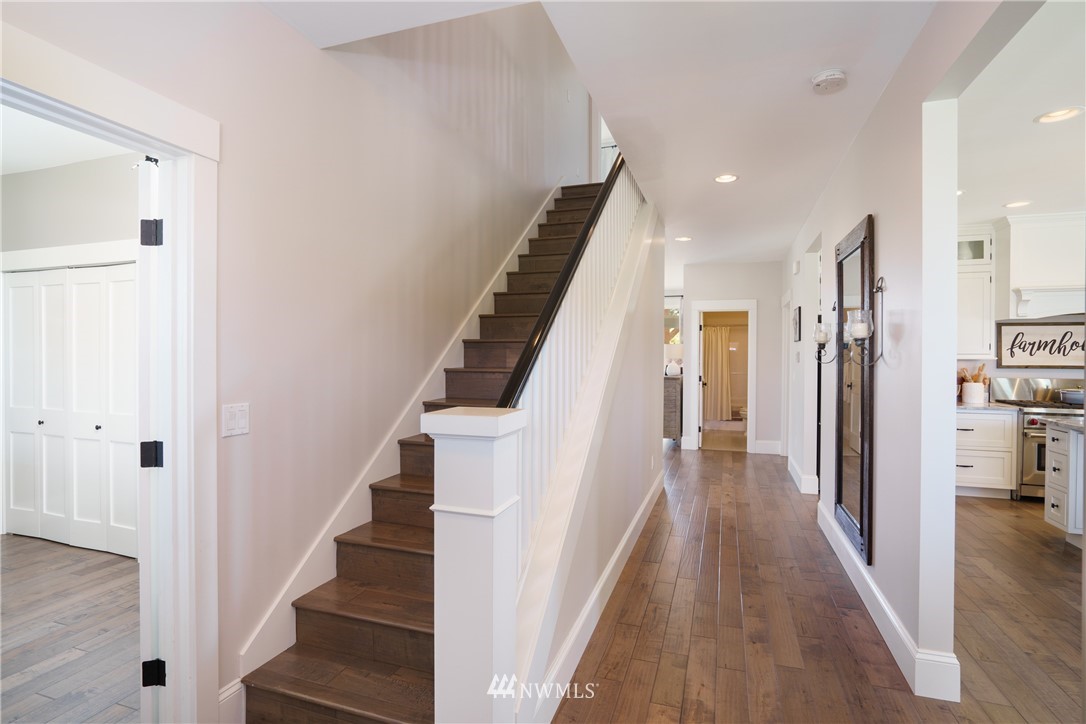 14121 Avon Allen Road Mount Vernon, WA 98273 - Photo 12 of 39