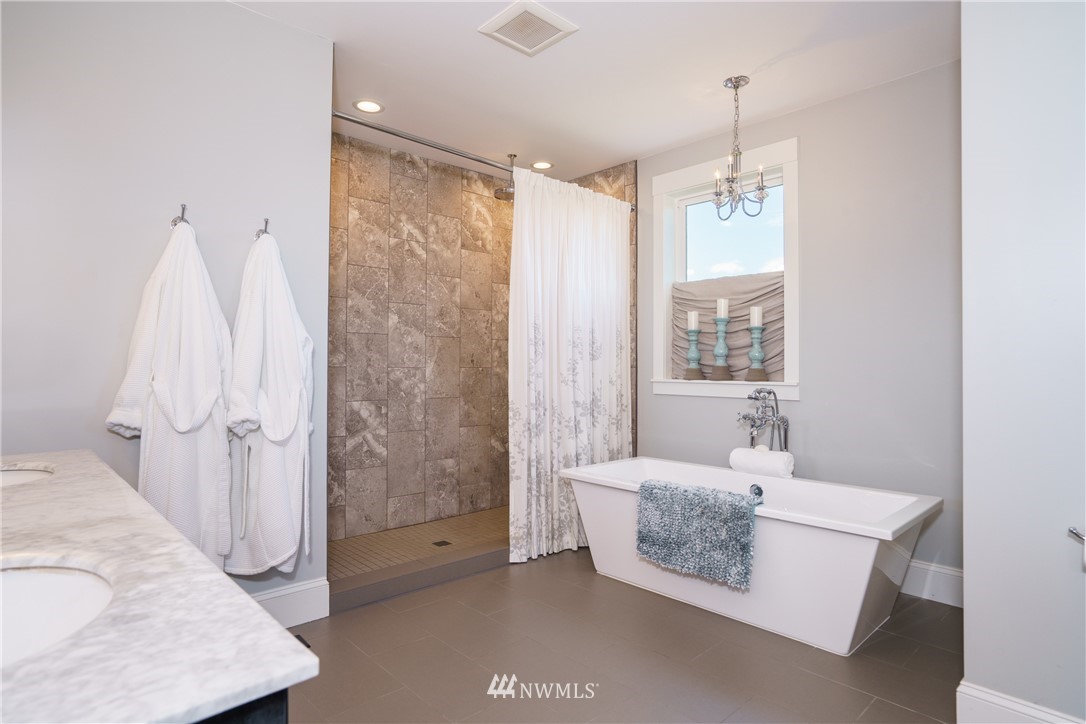 14121 Avon Allen Road Mount Vernon, WA 98273 - Photo 15 of 39