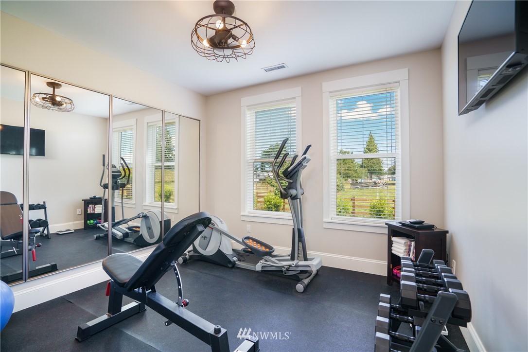 14121 Avon Allen Road Mount Vernon, WA 98273 - Photo 17 of 39