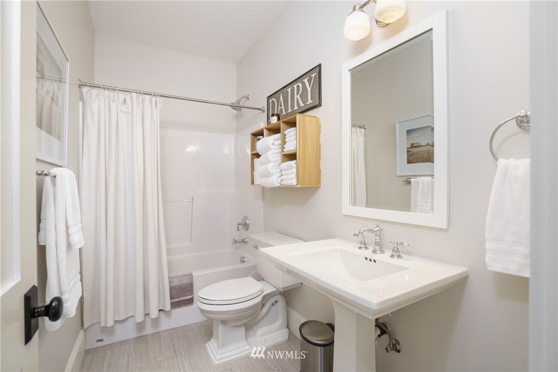 14121 Avon Allen Road Mount Vernon, WA 98273 - Photo 18 of 39