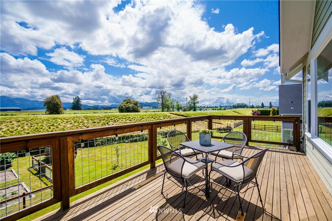 14121 Avon Allen Road Mount Vernon, WA 98273 - Photo 30 of 39