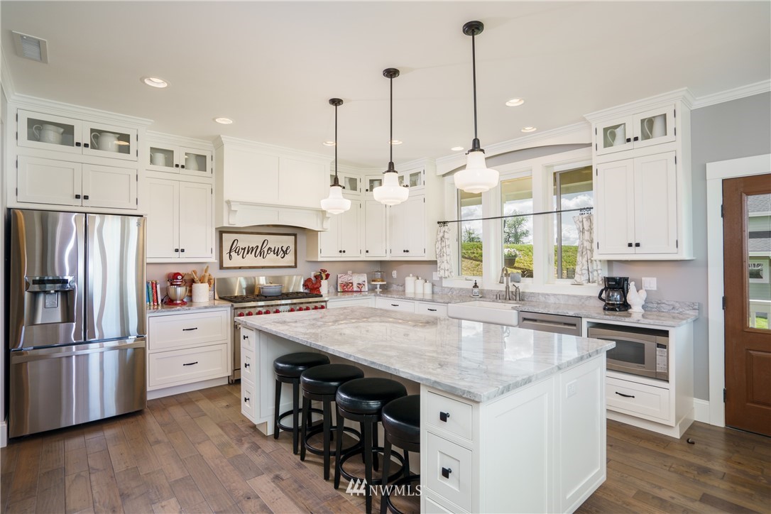 14121 Avon Allen Road Mount Vernon, WA 98273 - Photo 5 of 39