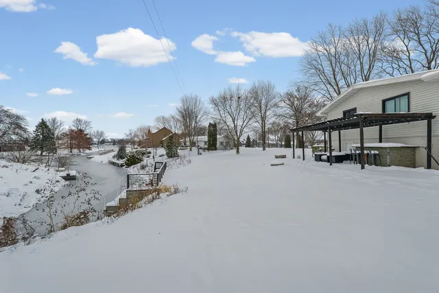 a view of outdoor space with city view