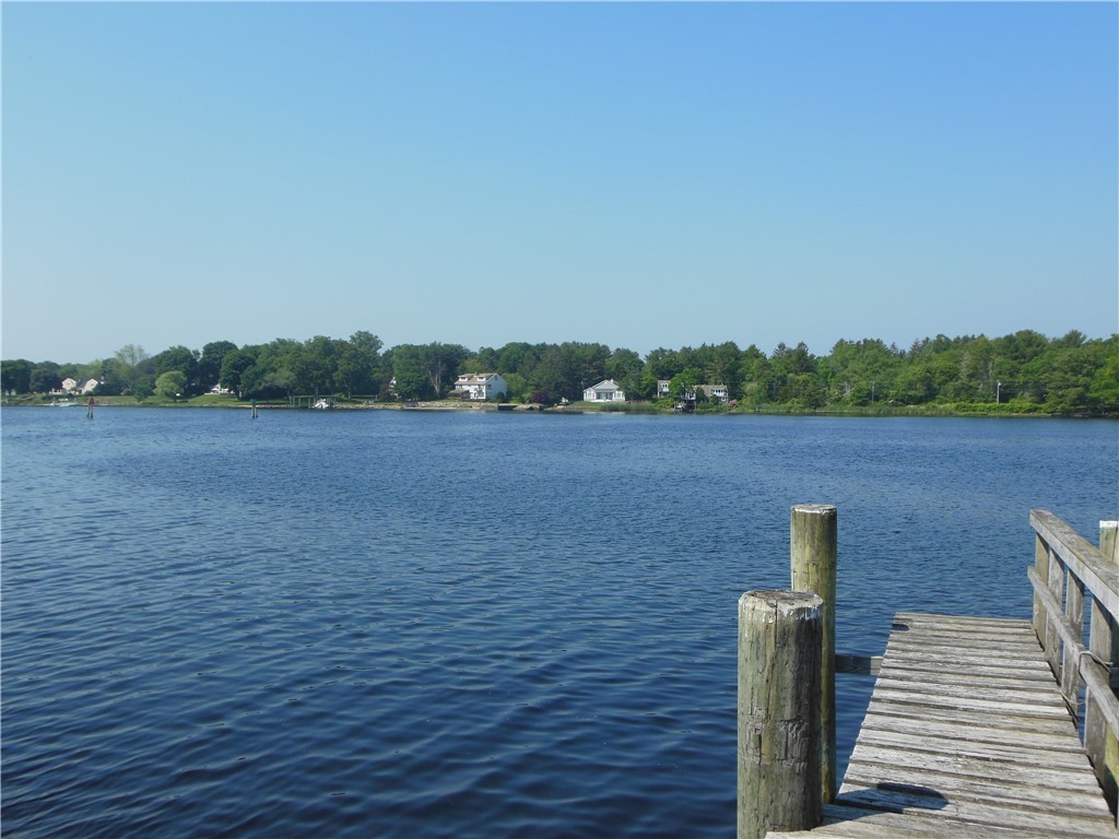10 Silver Ripple Way Westerly, RI 02891 - Photo 3 of 48 Gallery Image 3