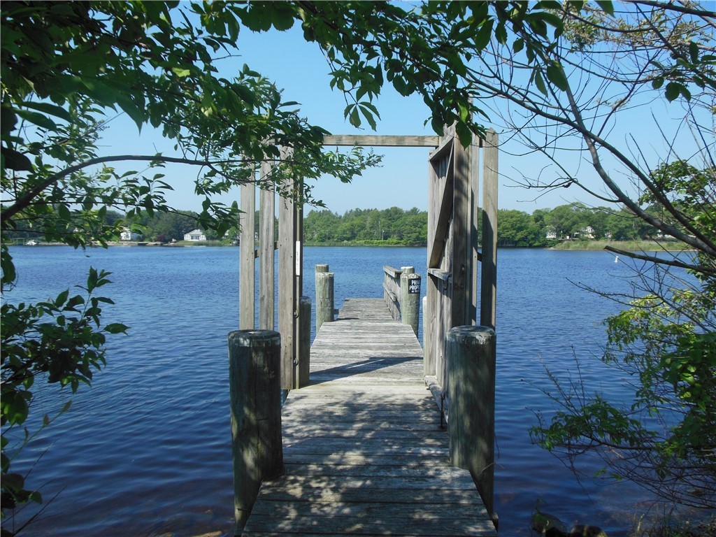 10 Silver Ripple Way Westerly, RI 02891 - Photo 4 of 48 Gallery Image 4