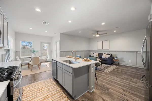 $2,000 | 100 Deserti Road, Leander, TX 78641