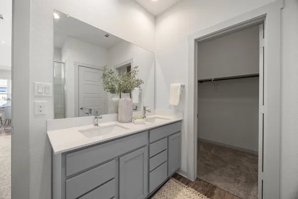 $2,000 | 100 Deserti Road, Leander, TX 78641