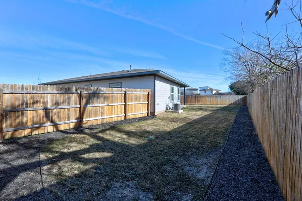 $2,000 | 100 Deserti Road, Leander, TX 78641