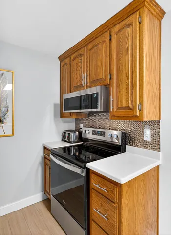 $399,900 | 2615 North Millbrook Road, Appleton, WI 54914